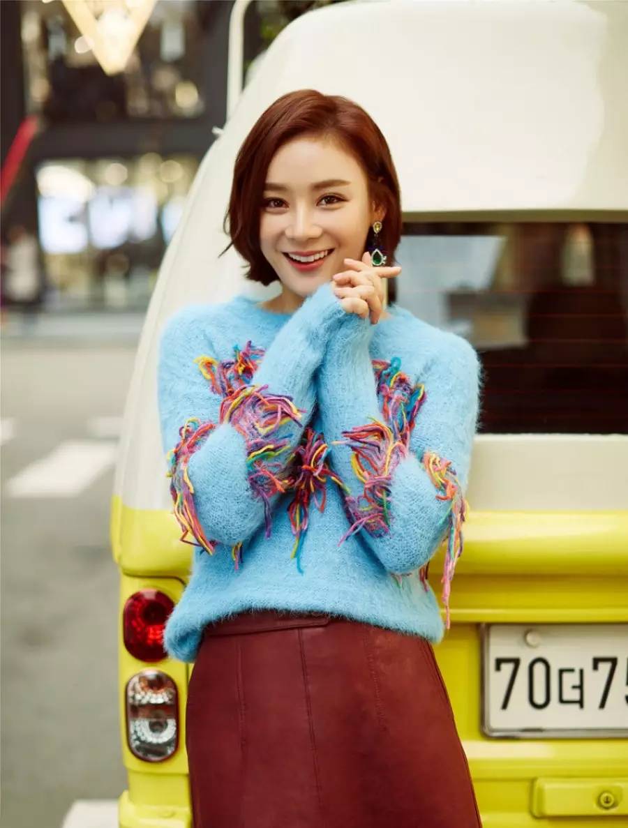 袁姗姗|从网络“黑姑娘”到全民热捧的“马甲线女神”，她一直没有“滚出娱乐圈”