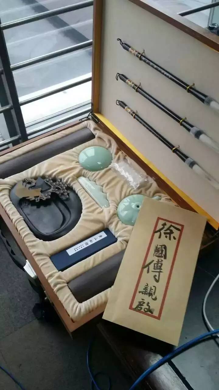 房地产送礼品送什么好,适合房地产赠送的小礼品