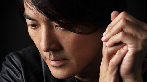 郑伊健与粉丝同庆50岁生日,郑伊健24岁到51岁的变化