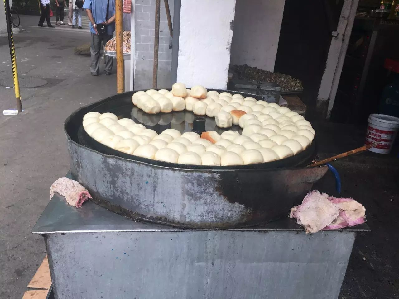 50块吃遍一条街,怀揣五千元