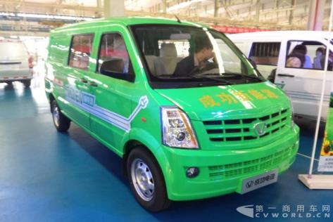 福田成功上万南京金龙大运唐骏过千纯电动物流大单签不停