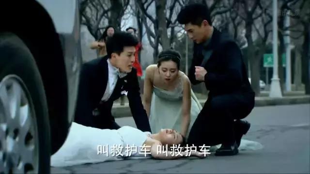 假摔、吊威亚、真人被撞飞，影视剧中的车祸戏是这么拍的？！