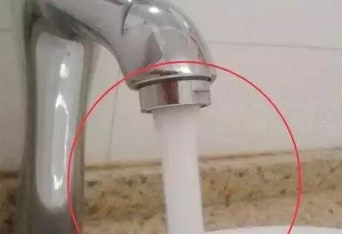 洗脸盆水龙头堵塞疏通小妙招,水龙头软管堵塞清洗妙招