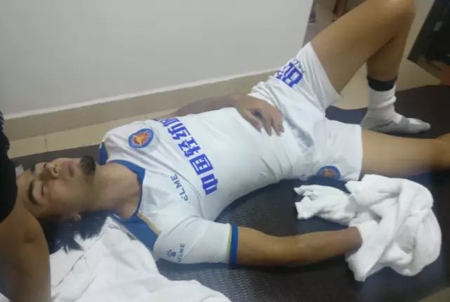 中国足坛近一周发生的事情,一个周末打两场球