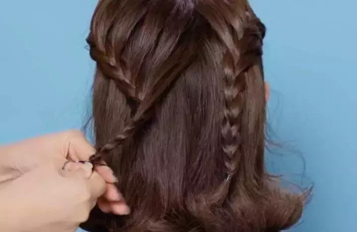 周冬雨发型同款刘海编发教程,周冬雨春风十里不如你编发