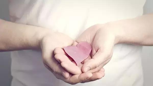 芳香疗法对人体的作用,芳香疗法的优缺点