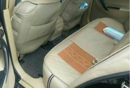 小伙花2000买面包车以为捡了便宜,小伙花2万买的二手车