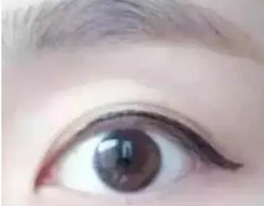 下眼睑眼妆教程新手裸妆,下眼睑线怎么化妆好看