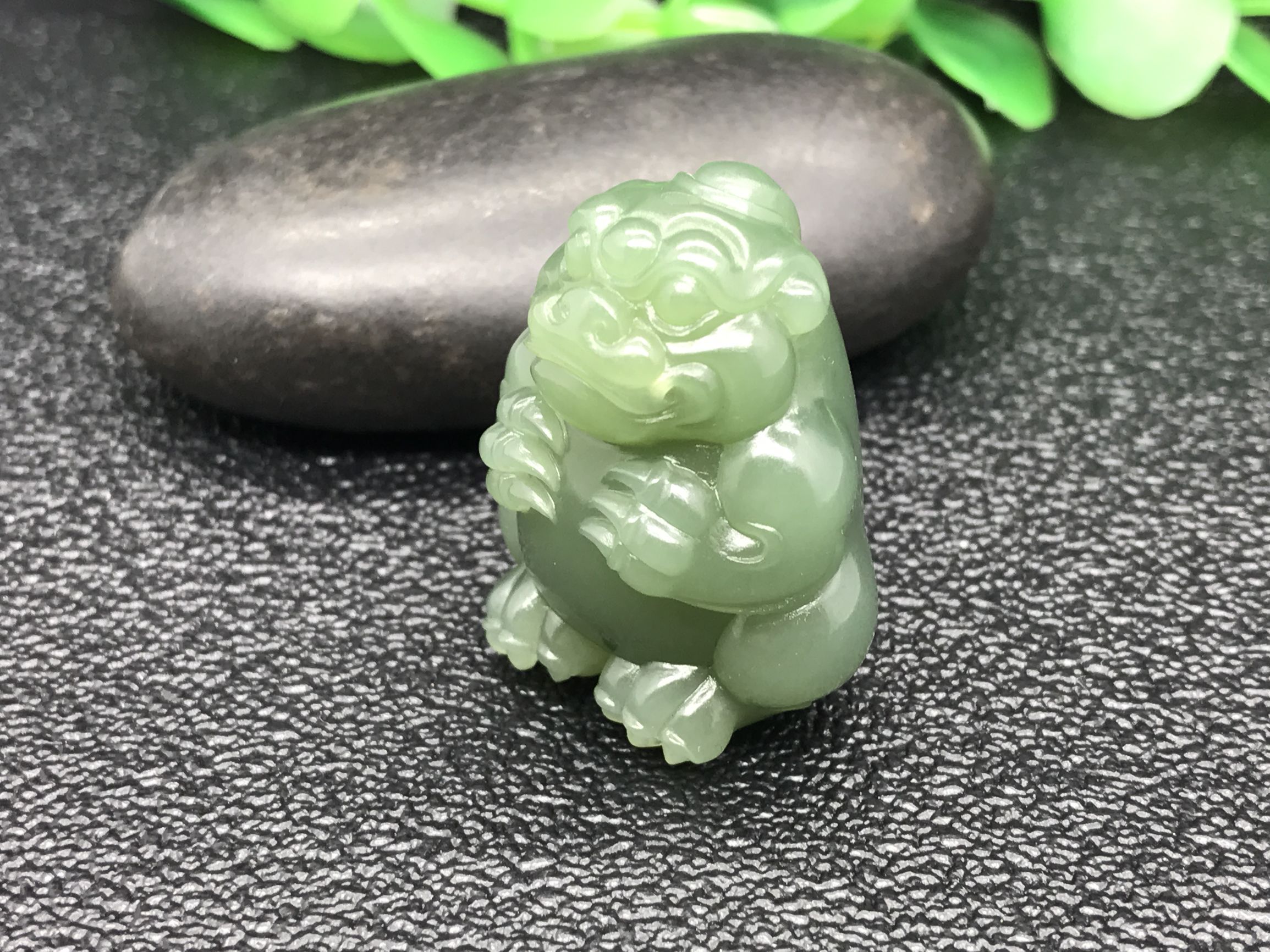 到底有没有羊脂玉？揭开*疆新**和田羊脂白玉的真实面纱！