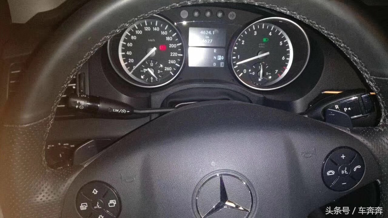 奔驰r300怎么变成7座,奔驰r320怎么变7座