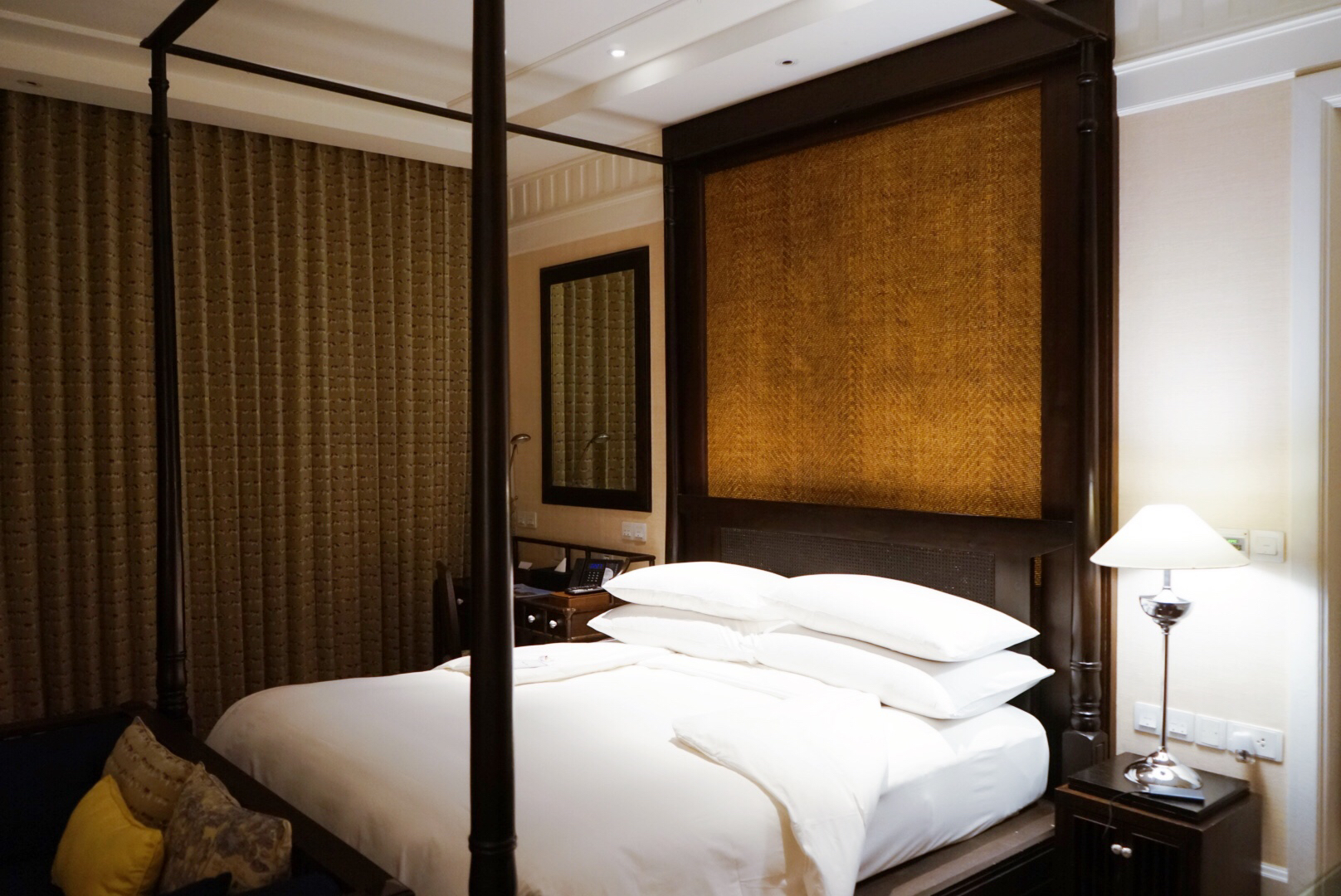 住进这家清迈的轻奢酒店，才知道，原来泰国旅行可以哪都不用去