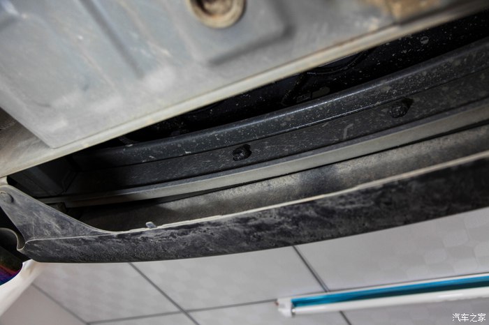 日产阳光——为何它从月销两万到月销一千？看完后，你会说：该！