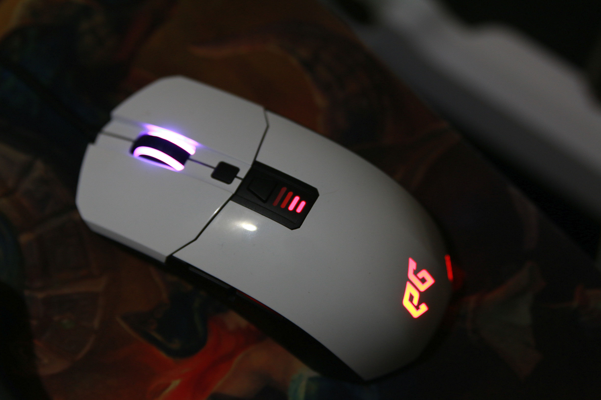 异极魔拉zora鼠标,异极zora鼠标