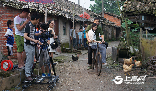 上高人|期待已久的自编自导的本土电影《上高之恋》即将上映