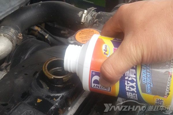 马桶水箱的正确清洗方法,清洗汽车水箱正确方法