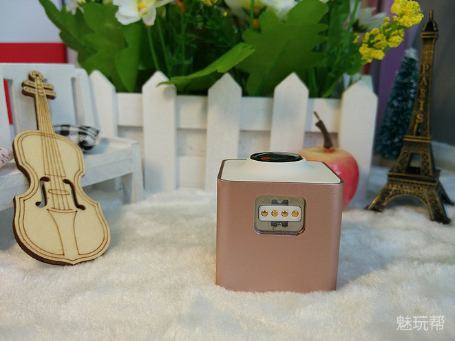 你驾驶,她帮你看风景