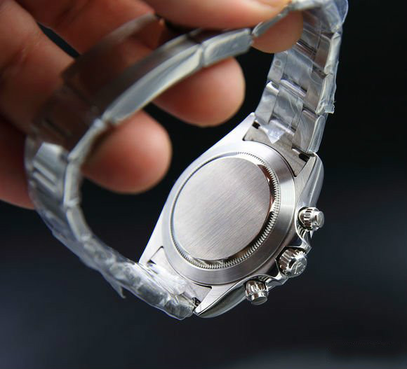 劳力士迪通拿戴着丢人吗,劳力士迪通拿金表是真的吗