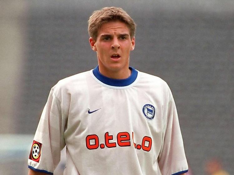 又到纪念张国荣时，而足坛也曾有位被抑郁症毁掉的绝世天才