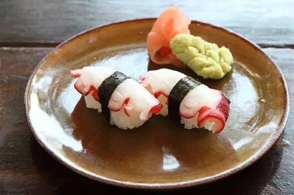 八爪鱼神秘吃法,八爪鱼特异功能