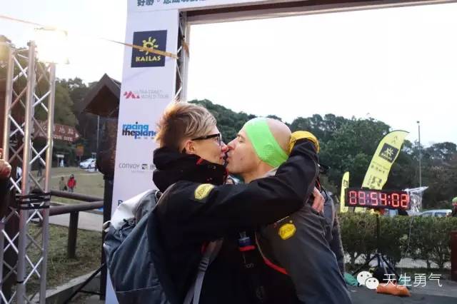 秋冬季专业跑步装备必买清单,跑步必备的七款装备有哪些