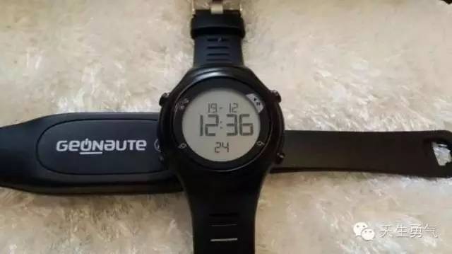 跑步必备的七款装备有哪些,比较难买的跑步装备