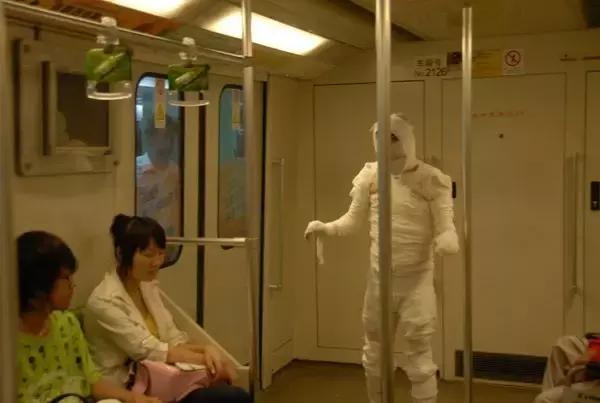 魔都是个很神奇的地方,魔都是个神奇的地方