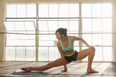 紧致大腿内侧的瑜伽,瑜伽大腿内侧训练方法
