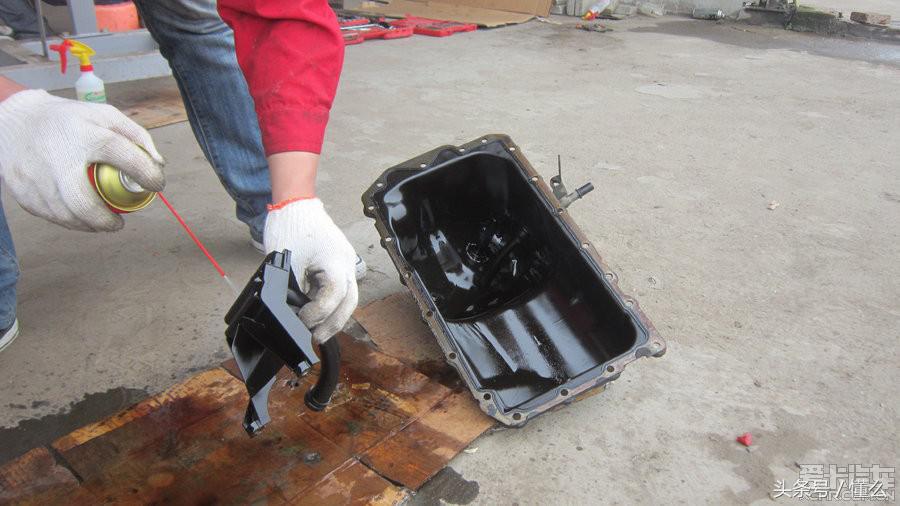 宝马320li发动机烧机油怎么修,宝马320i烧机油最佳解决方案