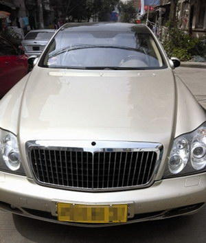 以前的劳斯莱斯没有防盗装置,劳斯莱斯改装升级防盗小金人