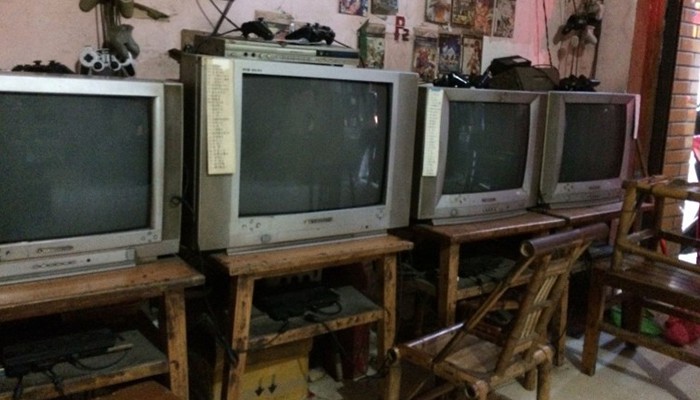 我以为包机房早就死了，没想到它依然活着