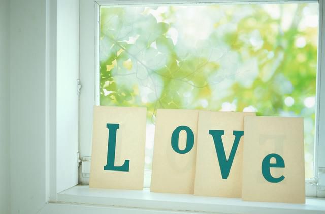 和男女朋友吵架怎么办,和异性朋友闹了矛盾怎么解决