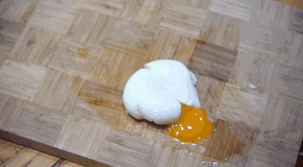 一刀切下去，鸡蛋流黄的感觉，好像中了500万！