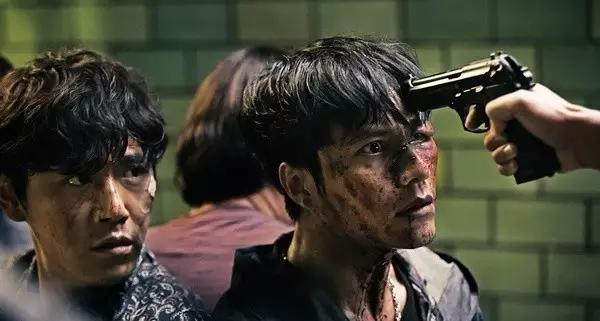 七次提名三大国际电影节影帝，大家却只知道他是女王小老公！