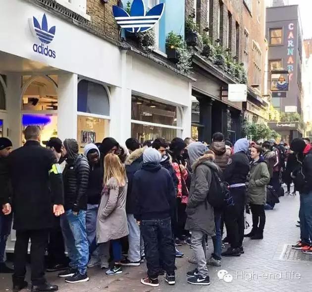 stansmith小白鞋历史,stansmith黑鞋