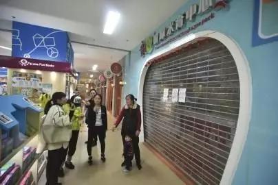 游泳馆婴儿游泳成都,婴儿游泳馆倒闭解决方案