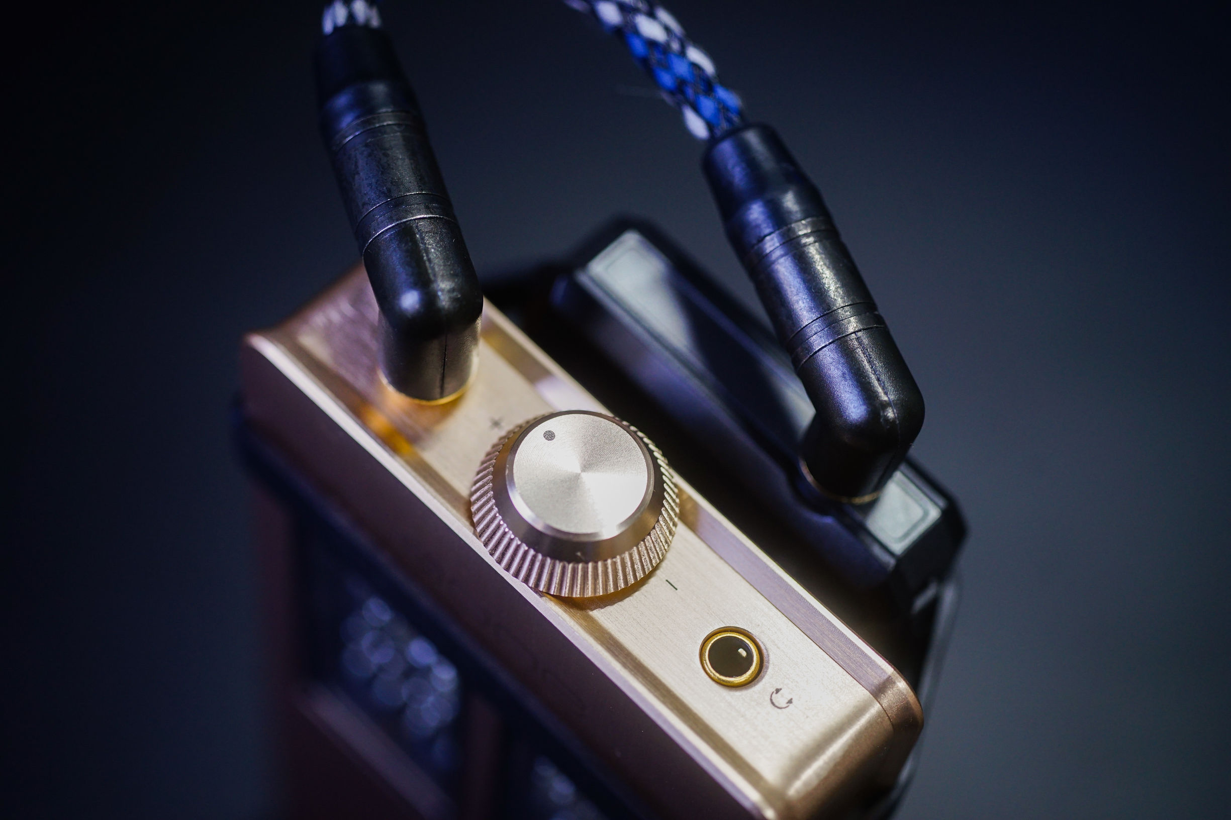 我倒是觉得可以这么玩auneB1LTD评测