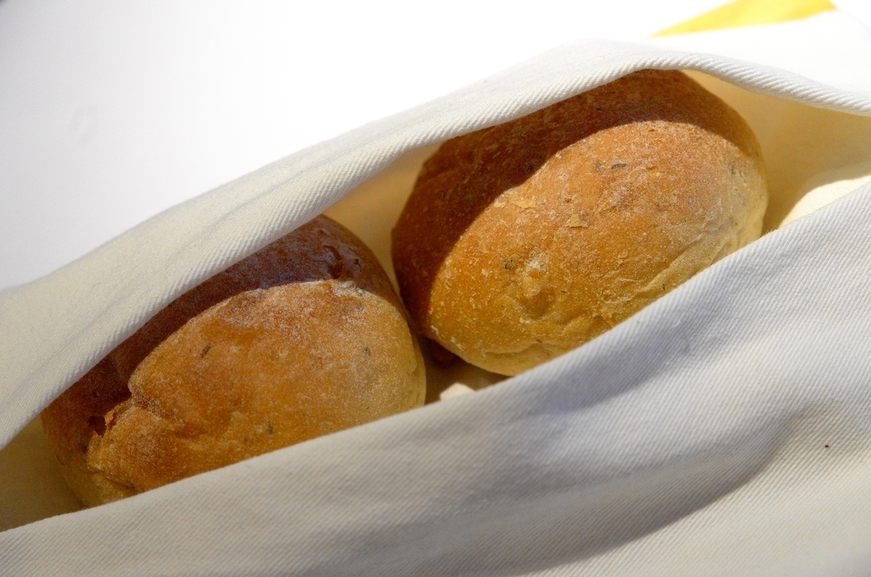 徕卡最新款全画幅报价,徕卡q系列最新款