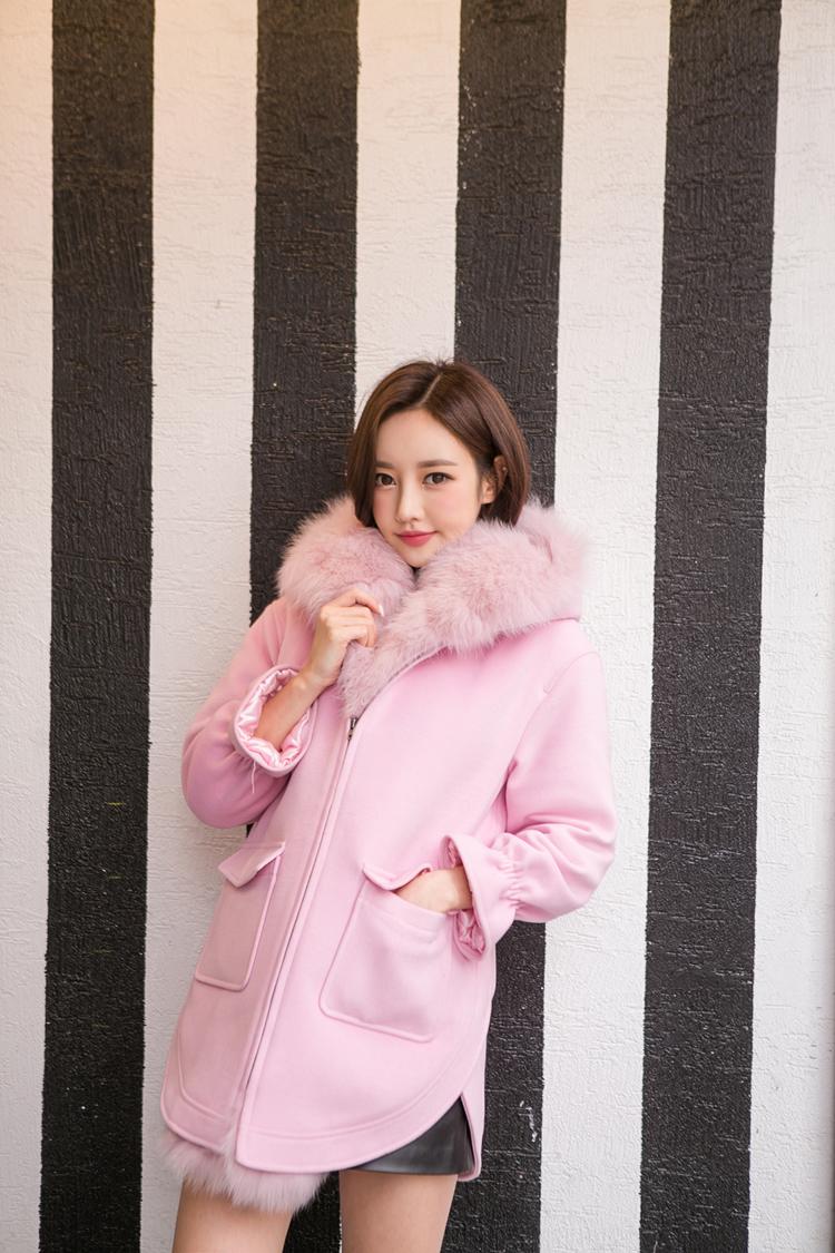 粉红女郎加长靴太有气质了