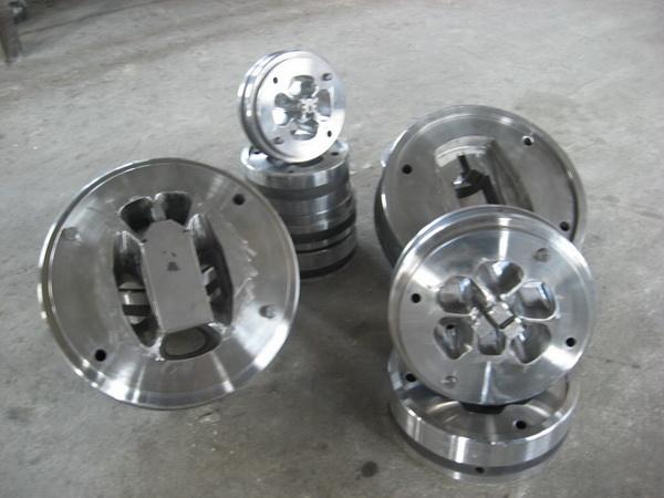 广州铝型材挤压模具厂,铝型材挤压模具的基本结构