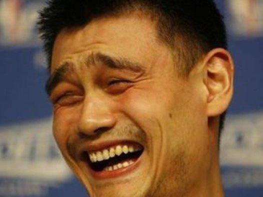 当众出丑第二天怎么样才能不尴尬,怎样做到当众出丑也不尴尬