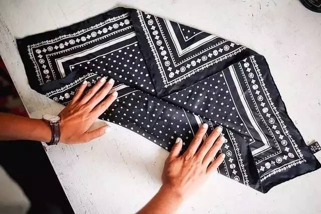 小方巾慢动作教程让你一看就会,小方巾的各种教程