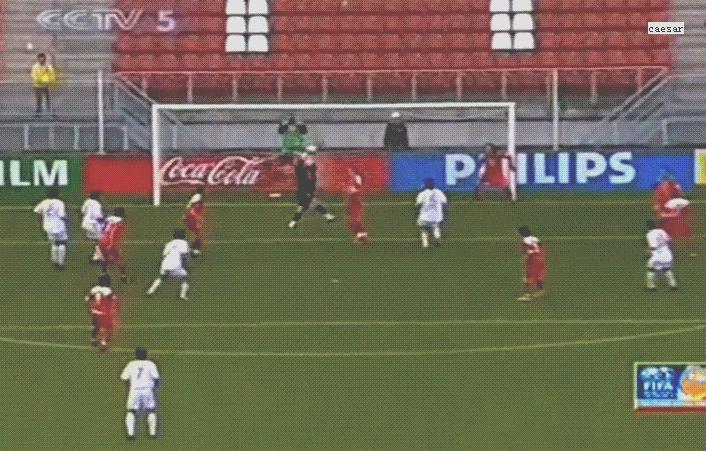 曾经比肩梅西的国足之星,梅西2005世青赛足球之星