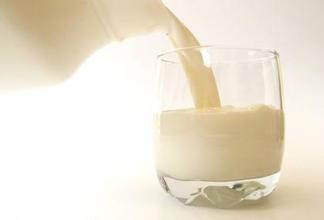 奶粉怎么知道是不是仿冒,一招辨别奶粉真假