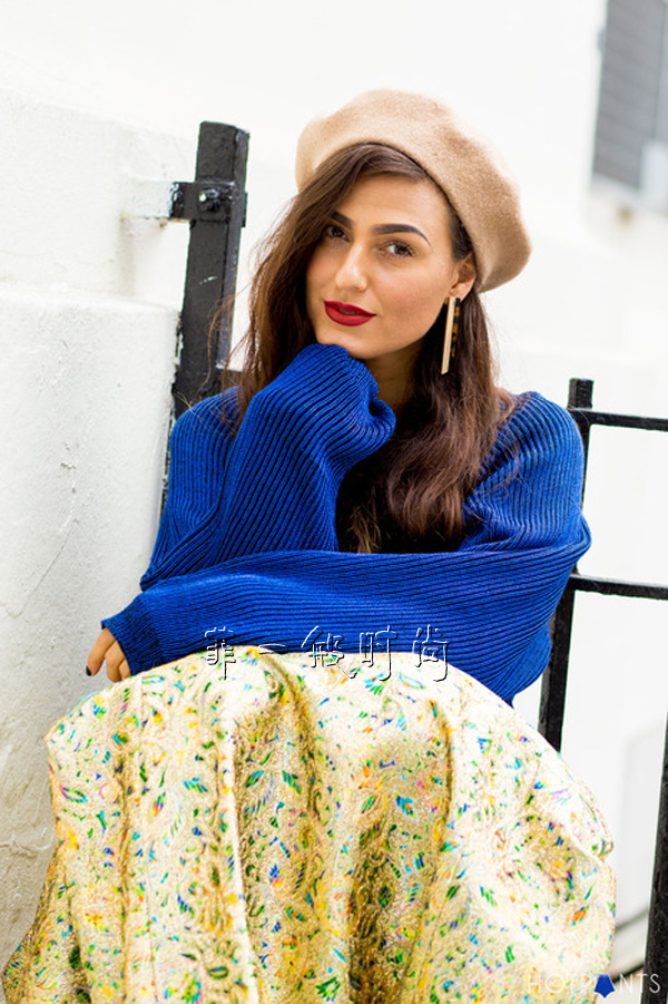 贝雷帽的正确戴法有刘海不掉,贝雷帽的正确戴法黑色经典款