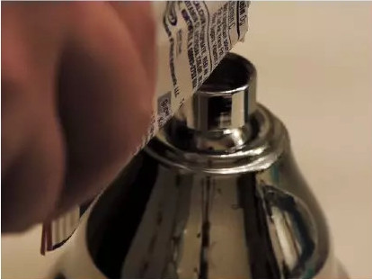 隔壁的他们愚人节竟然这样玩,吓得我瓜子都掉了...