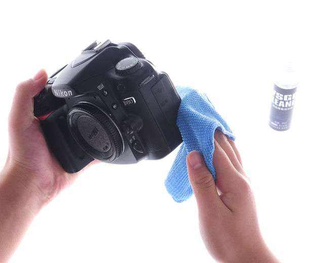 相机镜头怎么防止灰尘,相机镜头内部进灰怎么处理