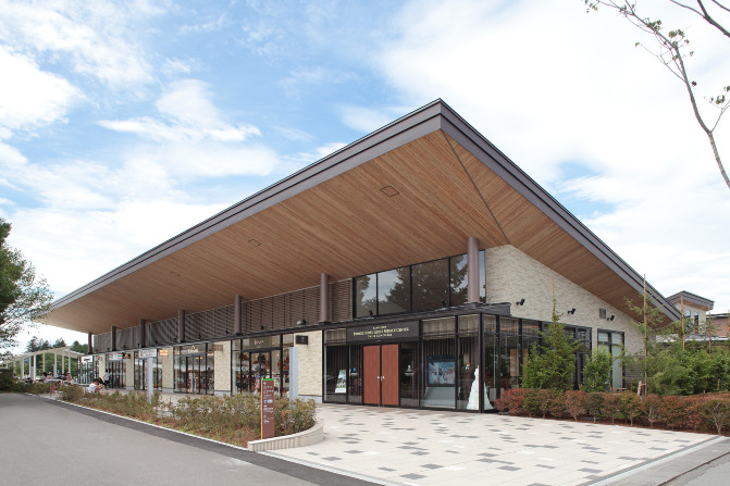 去东京买性价比高的东西,东京哪个奥特莱斯奢侈品牌多