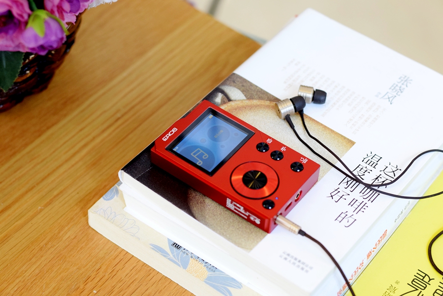 可做笔记本外置声卡，这款HIFI音乐*放播**器有点狠！你会买吗？