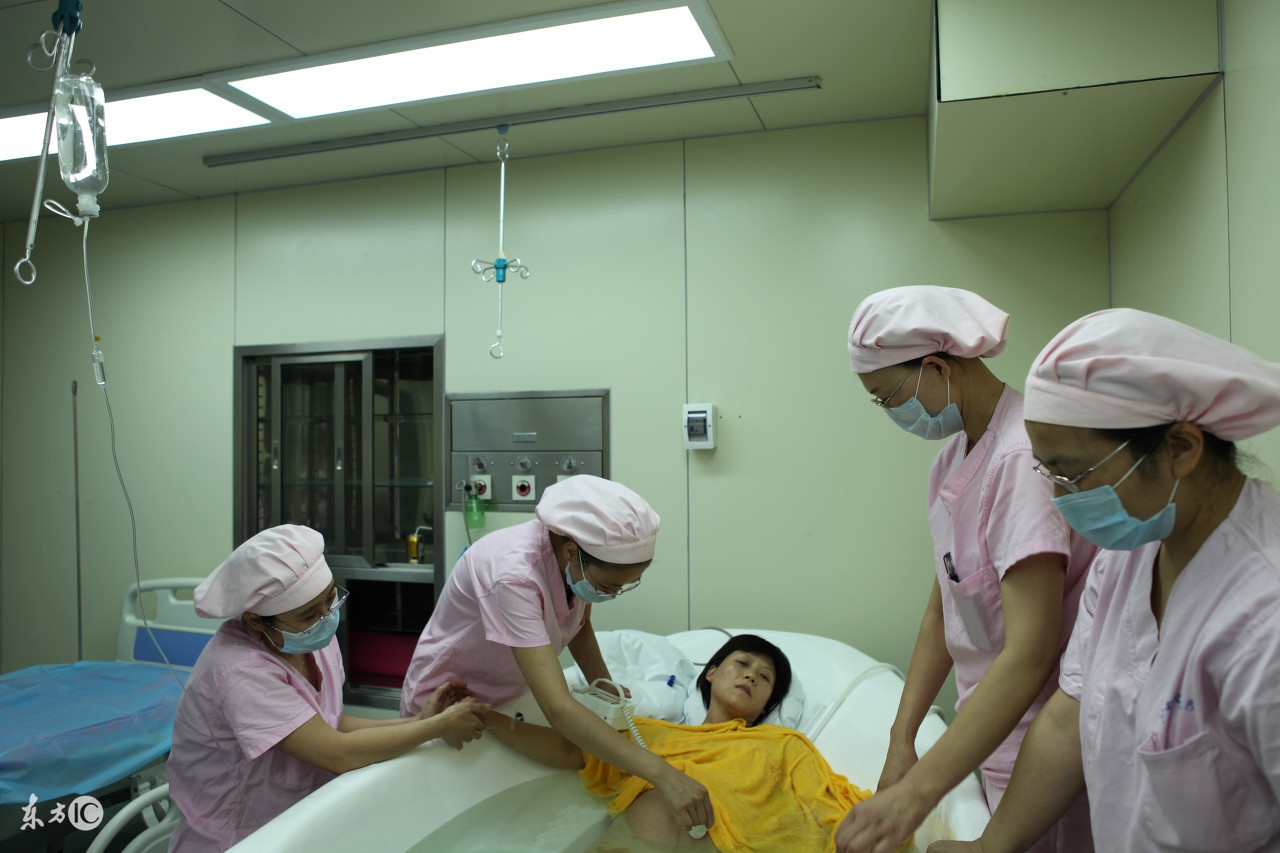 生孩子必须得干什么,生孩子也是体力活吗