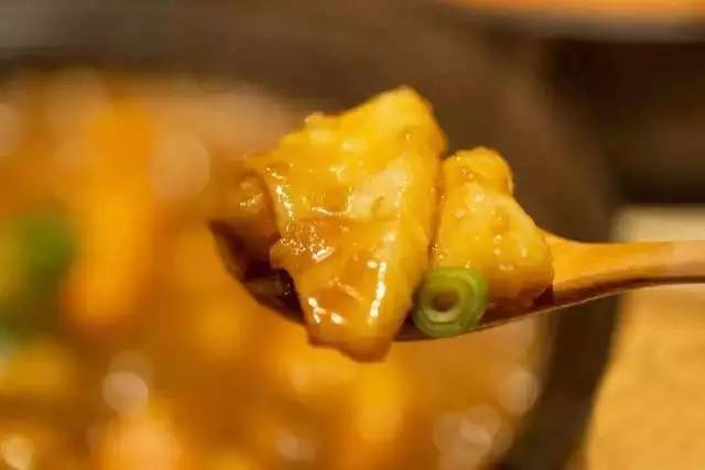 济南哪里的酸菜鱼做的最好吃,济南吃货鲽鱼头